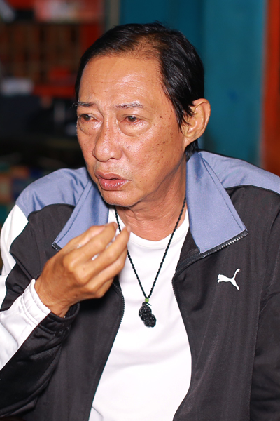 le-binh-toi-bi-lang-mot-ben-vi-tuoi-gia-suc-yeu-2