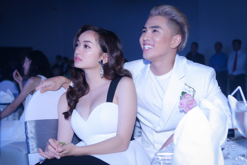 hoc-tro-ngo-thanh-van-phu-nhan-dinh-hon-hot-girl-em-chua-18-1