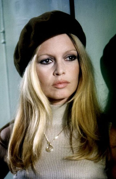 Hình ảnh chiếc mũ nồi gắn liền với biểu tượng sex Brigitte Bardot.