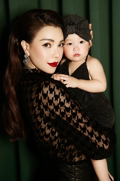Trà Ngọc Hằng và con gái. Ảnh: Milor Trần.