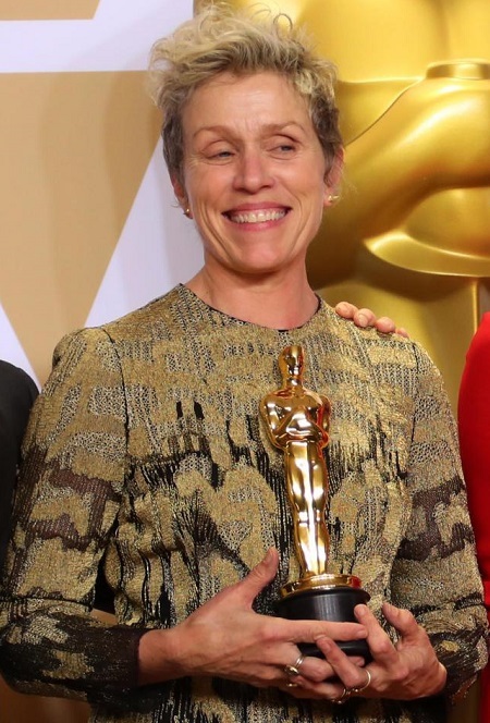 Frances McDormand nhận Oscar nữ chính hai năm trước với Three Billboards Outside Ebbing, Missouri. Ảnh: AFP.
